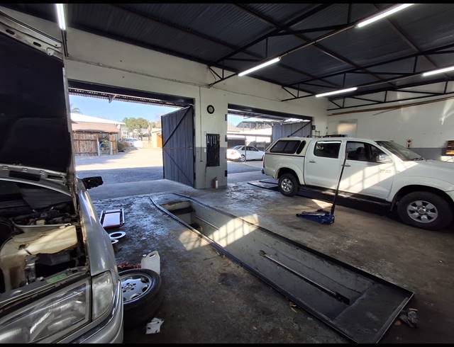 400M² SERVICE STATION FOR SALE IN SILVERTON